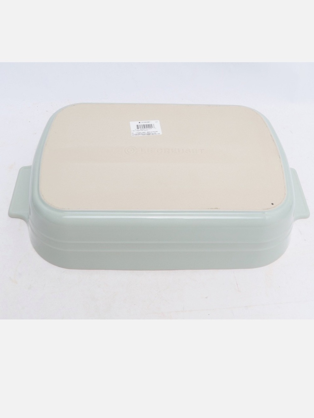 New! Le Creuset Baking Dish in PISTACHE size 34cm/13.5”x 9.25” - Picture 4 of 4
